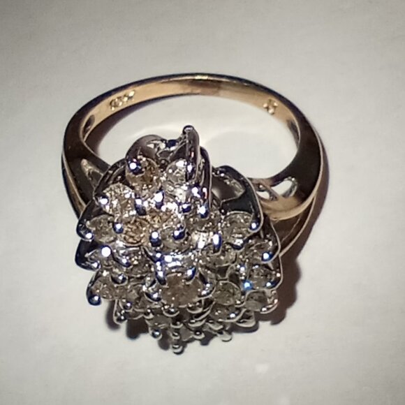 10Kt Yellow Gold Full-Carat Champagne Diamond Cluster Ring - Picture 4 of 5